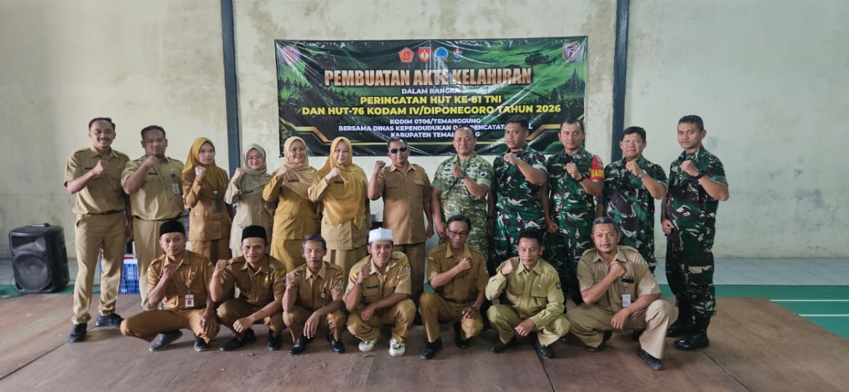 Semarak HUT TNI ke-81, Kodim 0706/Temanggung Gandeng Disdukcapil Hadirkan Akta Kelahiran Gratis bagi Warga