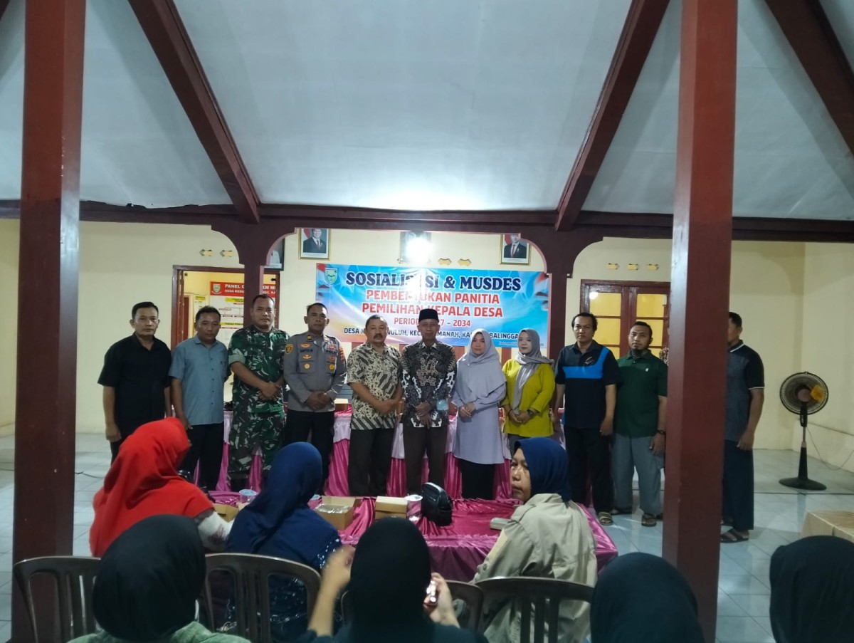 Batuud Koramil 03/Kalimanah Hadiri Sosialisasi dan Musdes Pembentukan Panitia Pilkades Desa Kedungwuluh