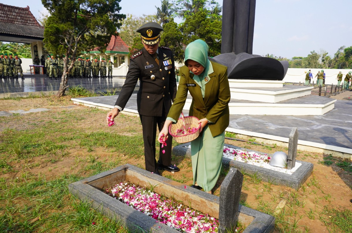 Kodim 0731/Kulon Progo Upacara Ziarah Nasional HUT Ke-81 TNI