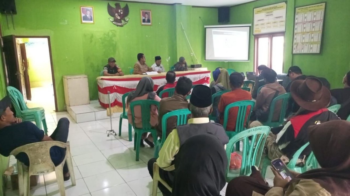 Babinsa Bantaragung Hadiri Rapat Penataan Kawasan Hutan untuk Permukiman dan Fasilitas Umum