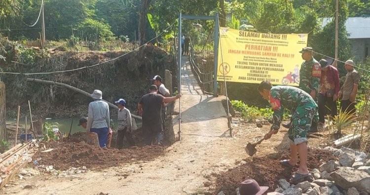 Karya Bakti Percepatan Pembangunan Jembatan Gantung Garuda Cipalasari, TNI dan Warga Bersinergi