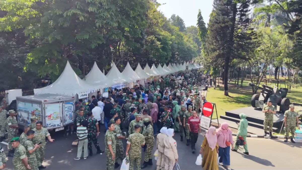 Peringati HUT ke-81 TNI, Kodam III/Siliwangi Gelar Bazar UMKM