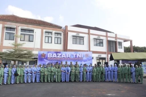 Dandim 0612/Tasikmalaya Bersama Ketua Persit KCK Cabang XXIII Hadiri Bazar TNI dalam Rangka HUT ke-81 TNI Tahun 2026