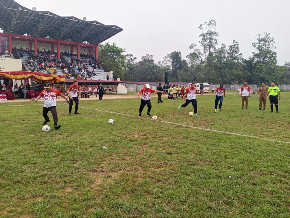 Dandim 1204/Sgu Pimpin Pembukaan Daranante Cup XIII 2026, Diikuti 32 Tim