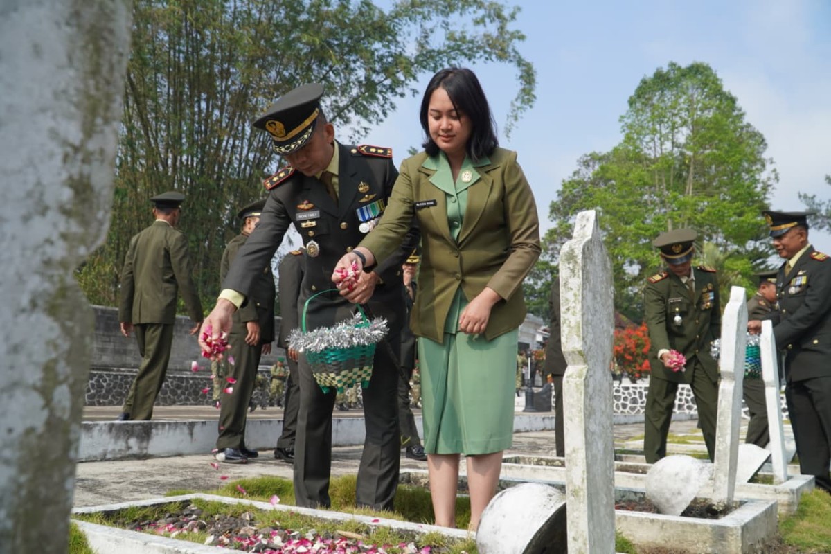 Ziarah Nasional HUT ke-81 TNI, Dandim Temanggung Ajak Prajurit Teladani Pengorbanan Pahlawan