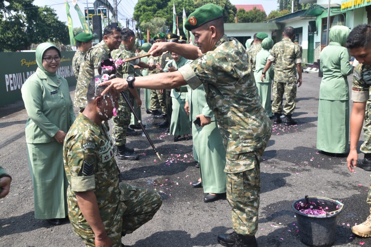 Kodim 0707/Wonosobo Gelar Tradisi Kenaikan Pangkat Periode 1 Oktober 2026, 51 Prajurit Naik Pangkat