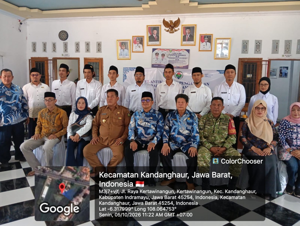 Sumpah Setia di Bawah Langit Kandanghaur! 8 Pamong Desa Kertawinangun Dilantik, Serka Basri Anggota Koramil 1616 Saksikan Momen Bersejarah