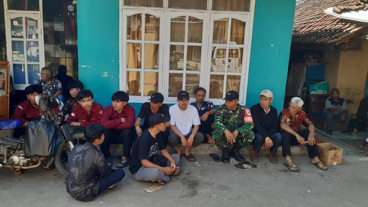 Jalin Silaturahmi dan Kebersamaan, Babinsa Komsos Bersama Warga di Wilayah Binaan