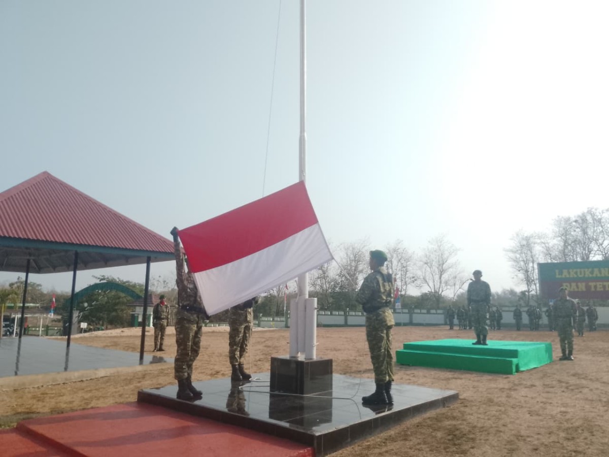 Kodim 1629/SBD Awali Pekan dengan Upacara Bendera, Wujudkan Prajurit yang Profesional dan Berintegritas