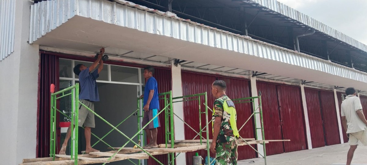 Babinsa Pantau Progres Pembangunan KDKMP Desa Tasilo di Rote Ndao