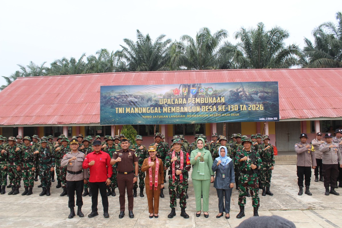 Membangun Negeri dari Desa, Kodam XII/Tpr Resmi Buka TMMD ke-130 di Kalbar