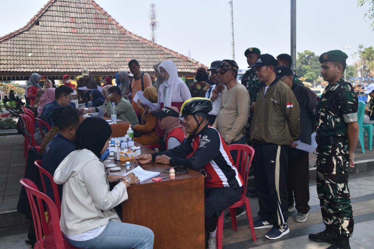 Kodim 0707/Wonosobo Gelar Cek Kesehatan Gratis dan Donor Darah, Wujud Kepedulian di HUT ke-81 TNI dan HUT ke-76 Kodam IV/Diponegoro