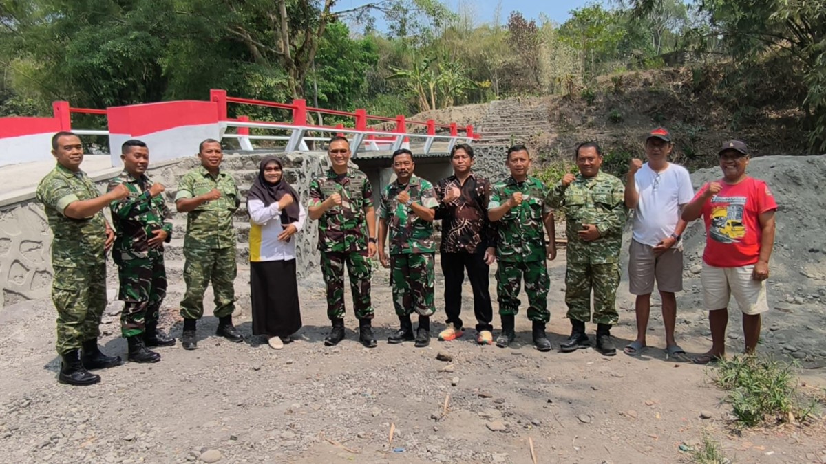 Rampung Dibangun, Jembatan Beton Garuda Ditinjau Langsung oleh Kasirenrem 072/Pamungkas