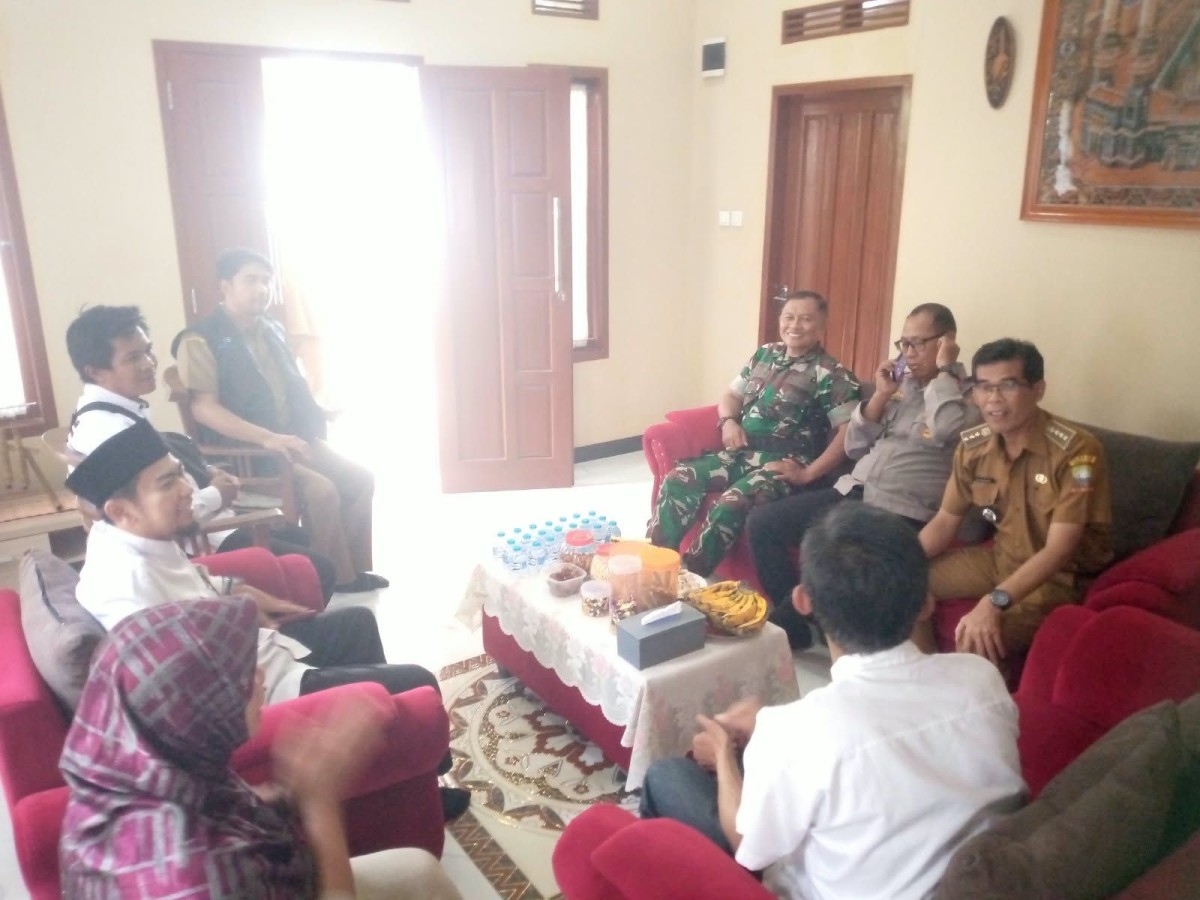 Danpos Mil Sumedang Selatan Hadiri Evaluasi dan Optimalisasi Persiapan Pilkades Desa Cipancar