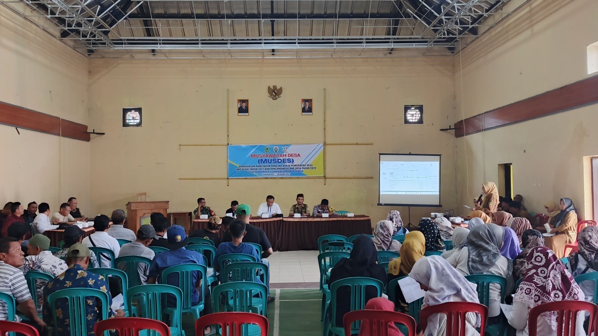 Babinsa Sangkanurip Monitor Musdes Penetapan RKPDes dan DU-RKPDes Tahun 2028