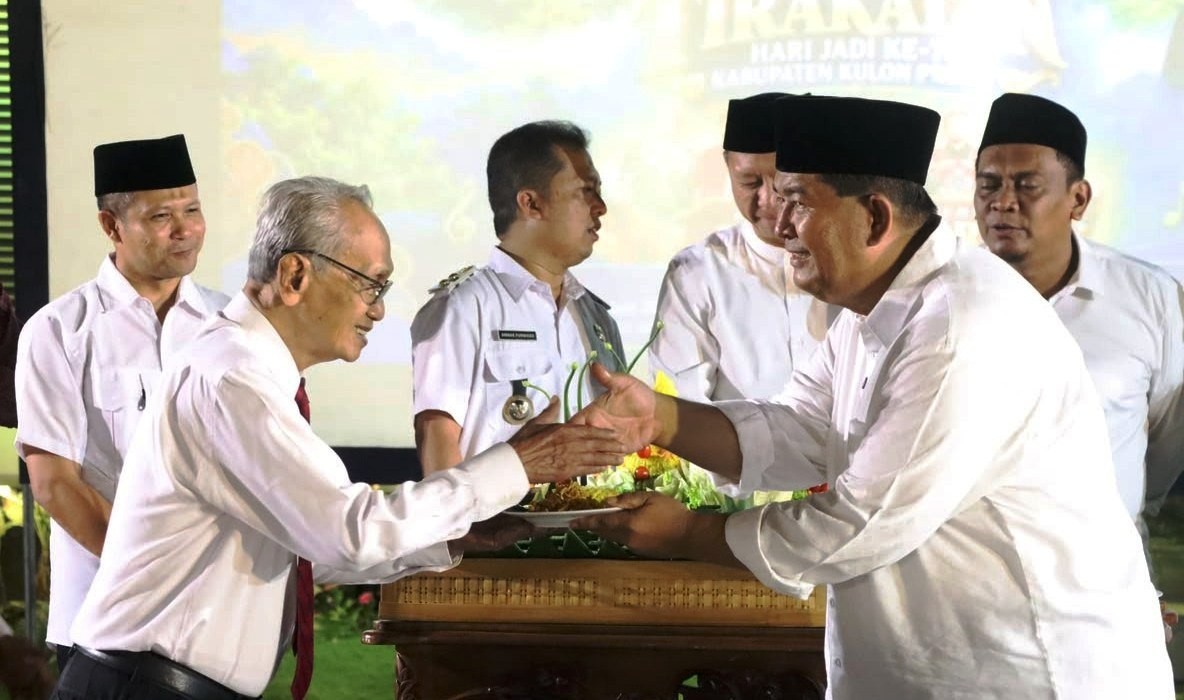 Dandim Kulon Progo Hadiri Malam Tirakatan  Peringatan Hari Jadi Ke-75 Kabupaten Kulon Progo