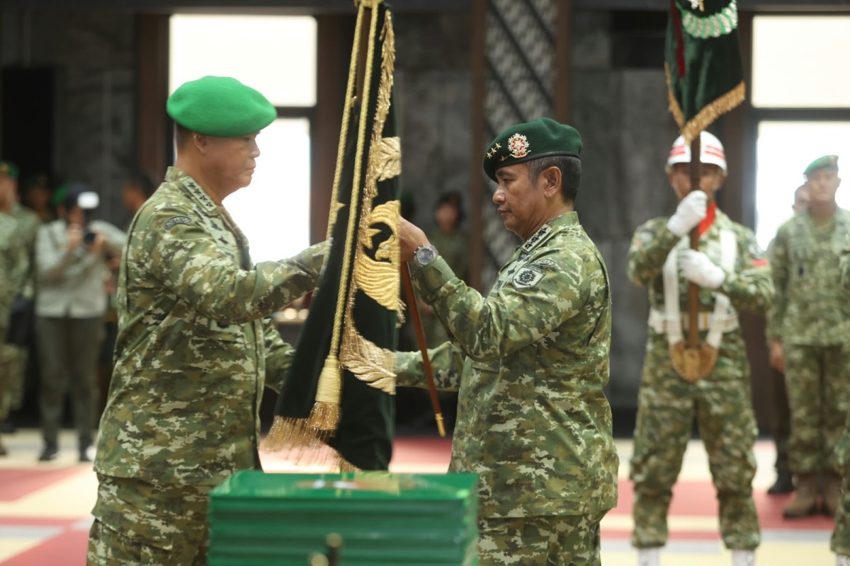 Letjen TNI Iwan Setiawan Resmi Jabat Pangkostrad