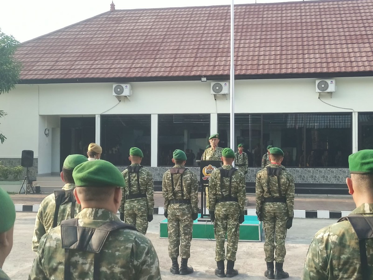 Kodim 1617/Jembrana Gelar Upacara Bendera 17-an: Tegaskan Komitmen Pengabdian dan Pengawalan Program Nasional