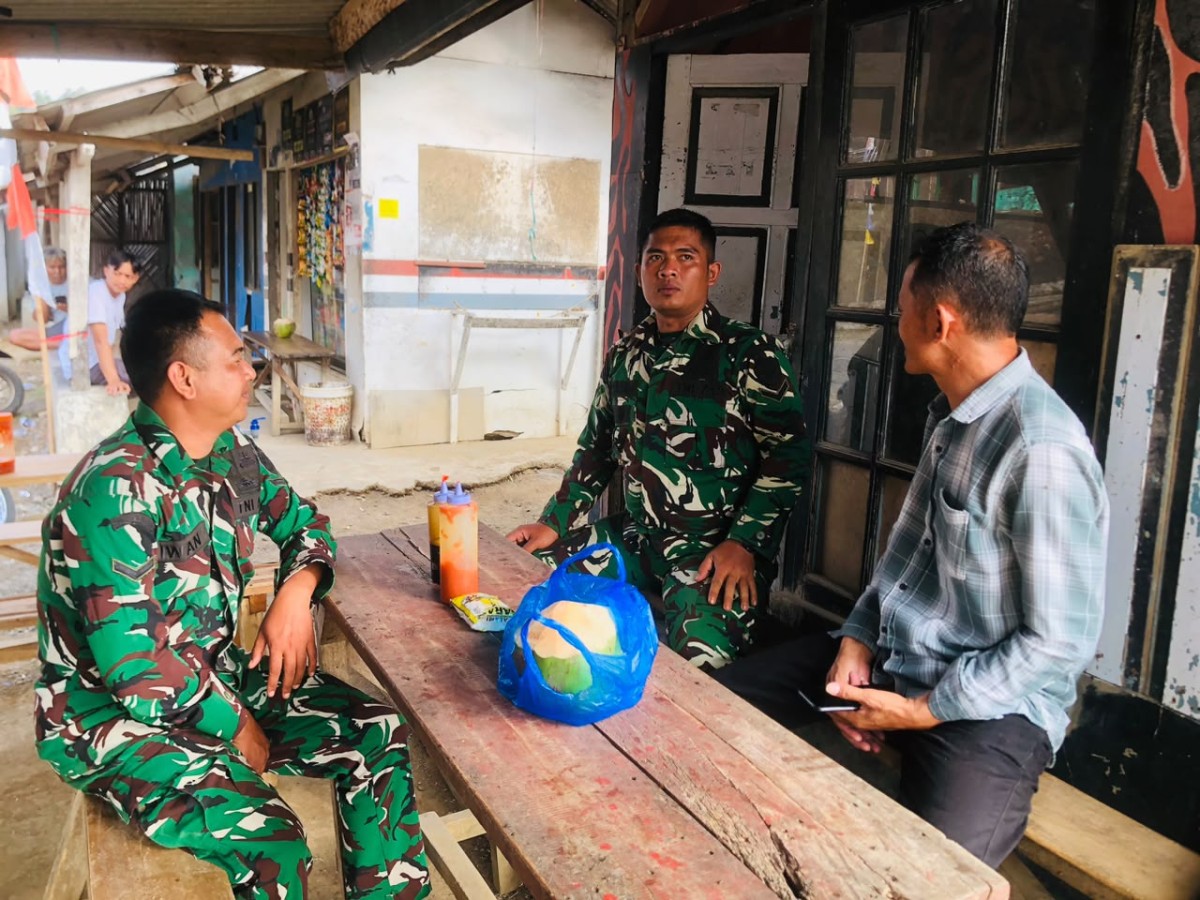 Berkah TMMD ke-130 Cupunagara, Dongkrak Ekonomi Pedagang Kecil