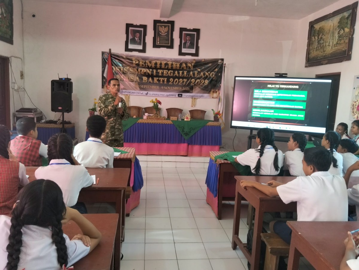 Tanamkan Jiwa Nasionalisme di Sekolah, Danramil Tegallalang Berikan Pembekalan Bela Negara