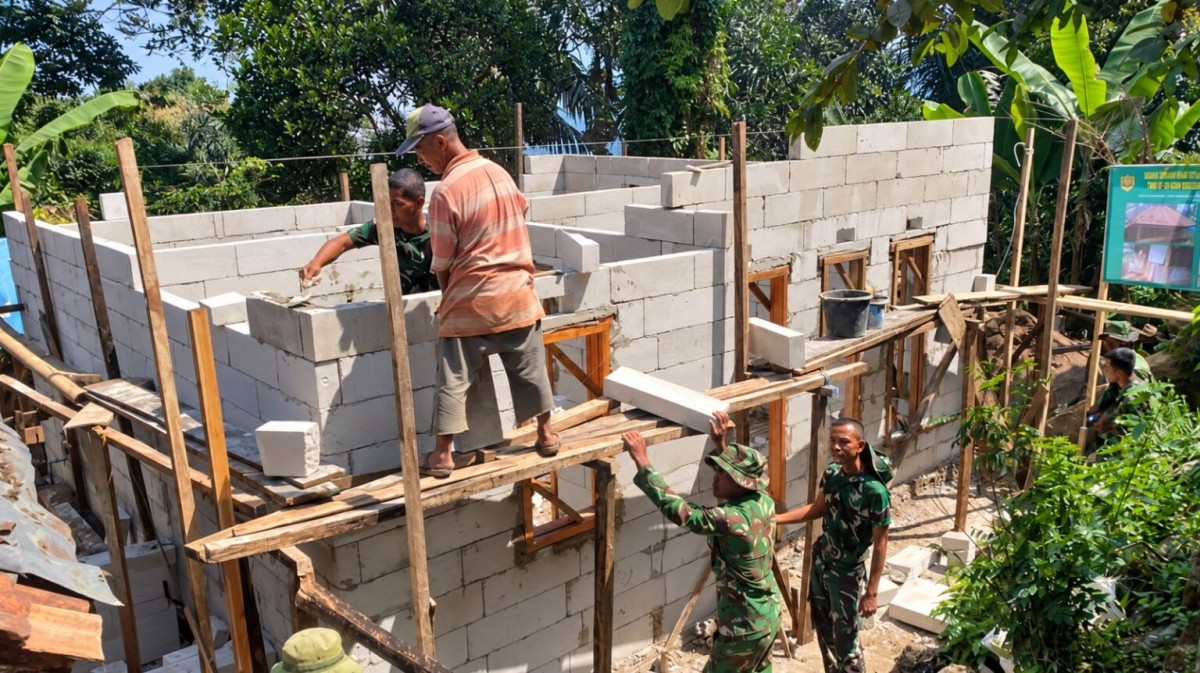 Rumah Emak Ruhimah Mulai Berbentuk, Harapan Baru Tumbuh Lewat TMMD ke-130