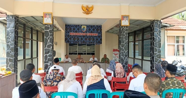 Danramil 0305/Cipanas Hadiri Rapat Terbatas Kamtibmas, Forkopimcam Perkuat Keamanan Wilayah