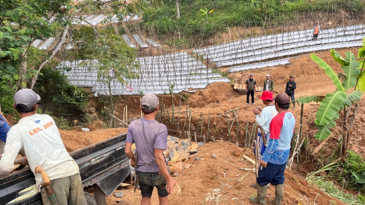 TMMD ke-130 Kodim 0605/Subang Siapkan Gorong-Gorong di Jalur Pertanian Warga Cupunagara