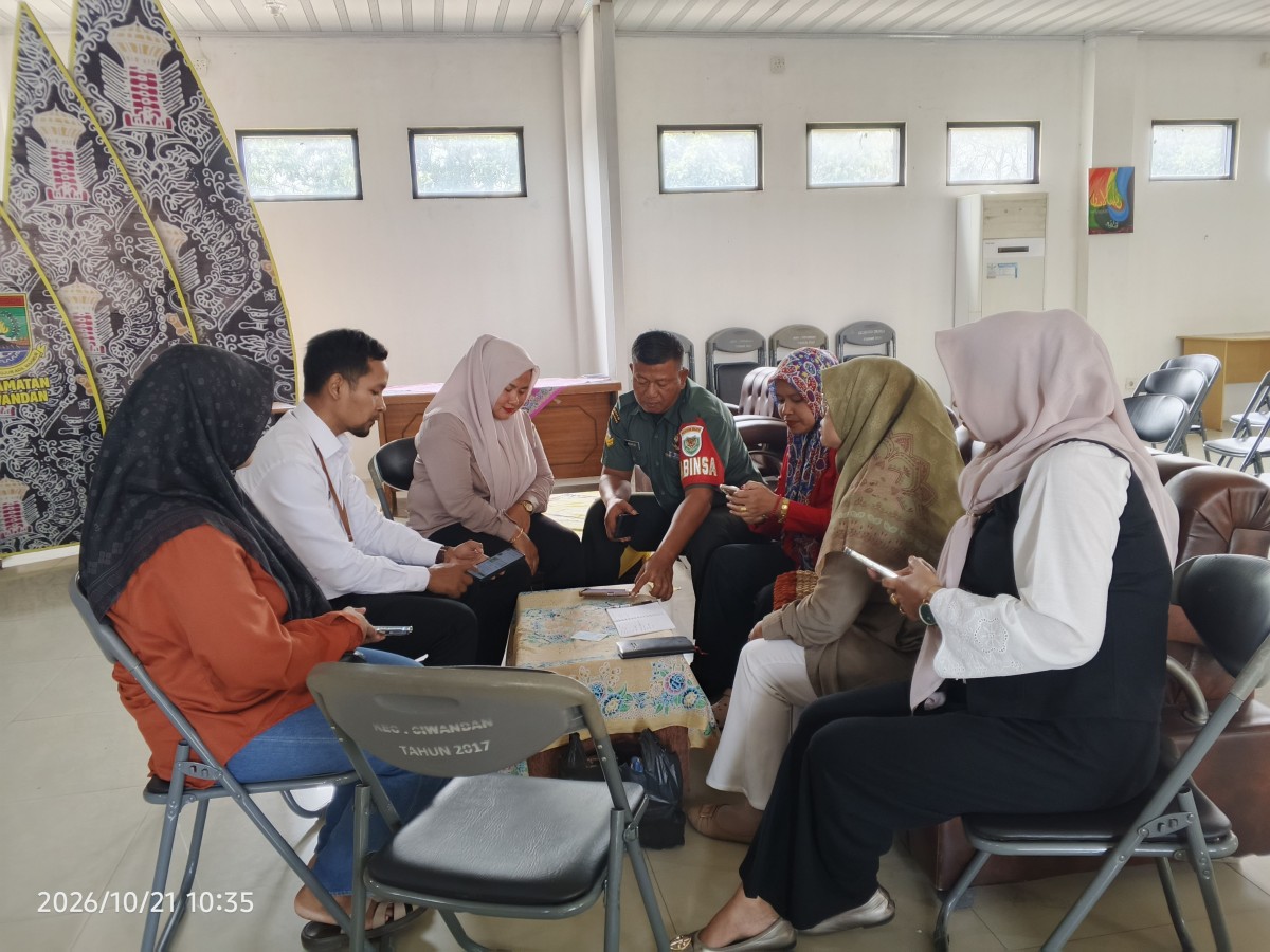 Babinsa Kelurahan Randakari Sosialisasikan Perlinsos kepada PSM di Kecamatan Ciwandan