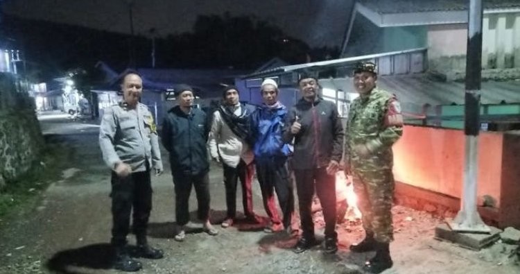 Perkuat Keamanan Lingkungan, Babinsa Sukamulya Serka Sarwono Gelar Bintahwil Bersama Warga